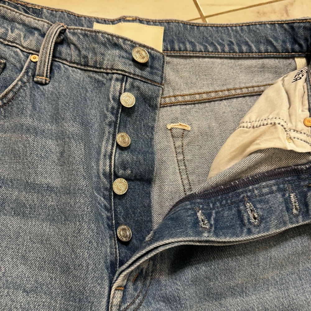 MOTHER Superior The Fangirl Button Skimp Jeans - Picture 7 of 12